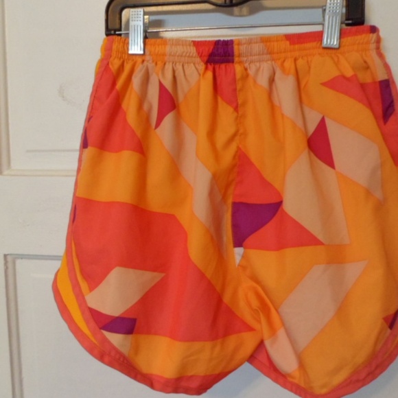 Nike Dri-Fit Ladies Athletic Shorts Sz S - Picture 6 of 7